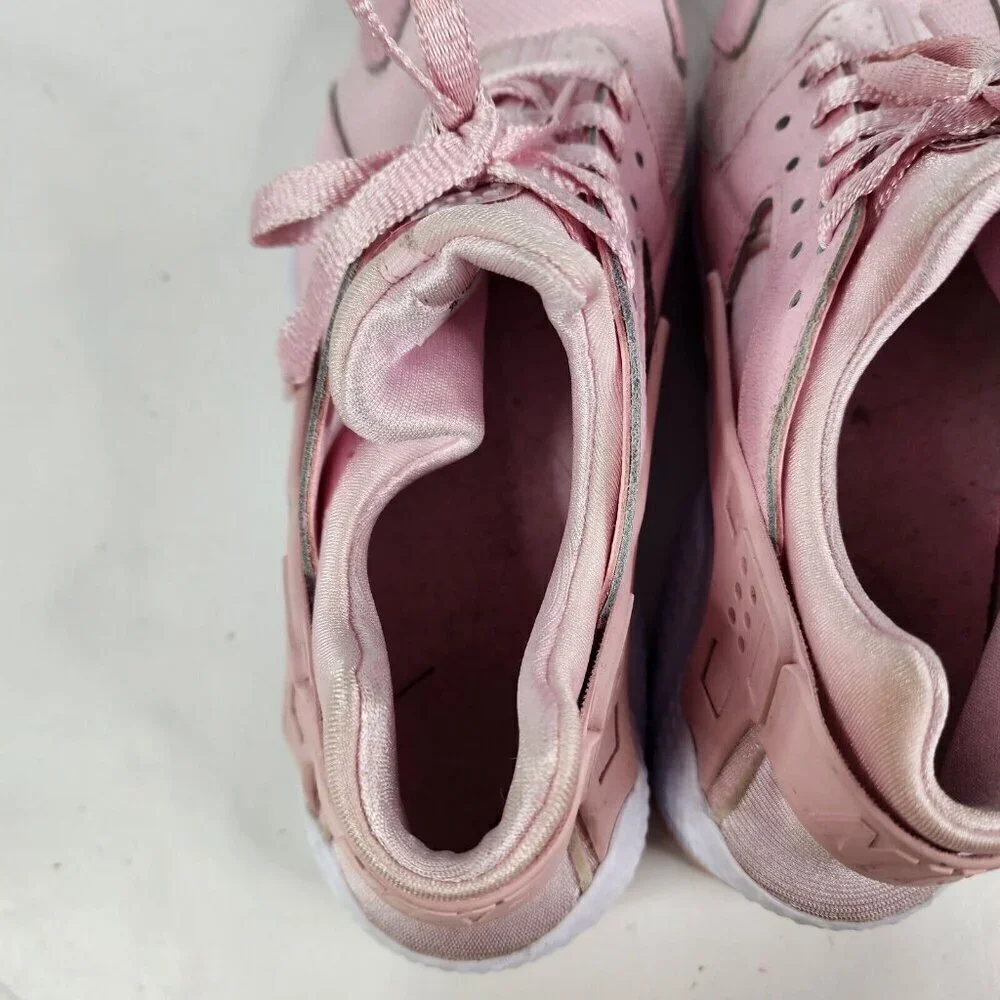 Nike Huarache Run SE Youth Size 7Y Prism Pink Athletic Shoes‎ 904538-600